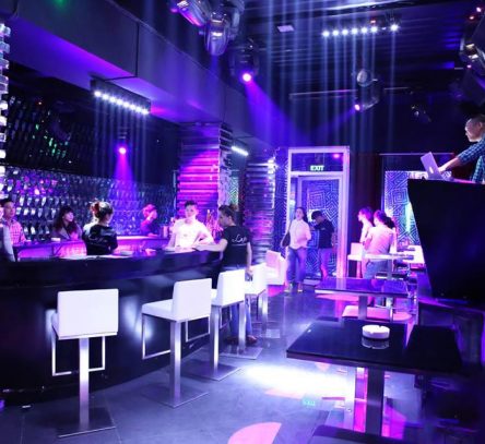 Deephouse night with steve aoki Deephouse night with steve aoki