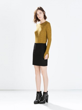 Short Skirt Black Gold
